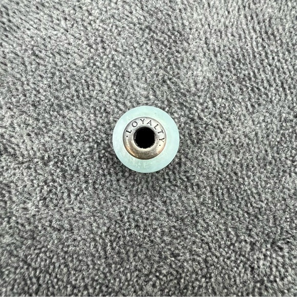 RETIRED Pandora ESSENCE - Loyalty Charm - Picture 2 of 3